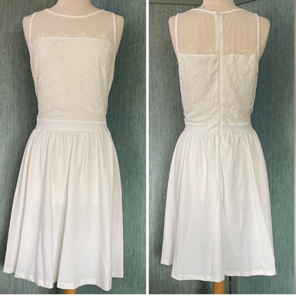 SYMPHONY Ivory cream sleeveless lace dress. EUC Size 2X.